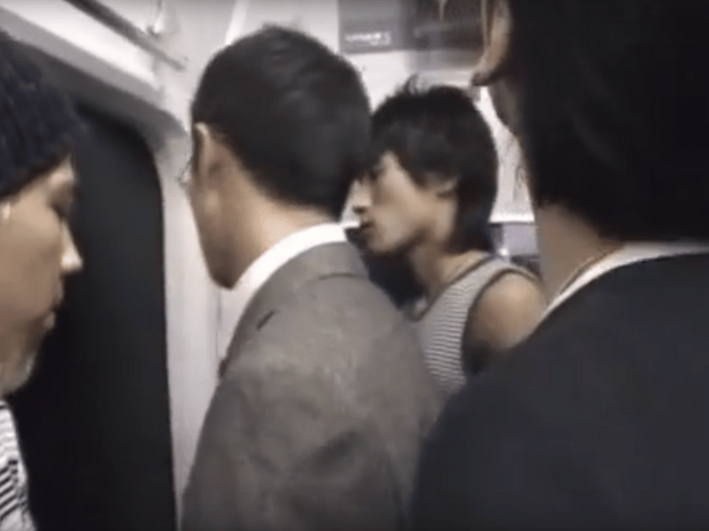 既婚のんけ フェラ抜き100％
【厳選！おすすめゲイビデオ】運行中の本物の電車内でエリートリーマンが犯される！『ノンケ痴漢エクスプレス』